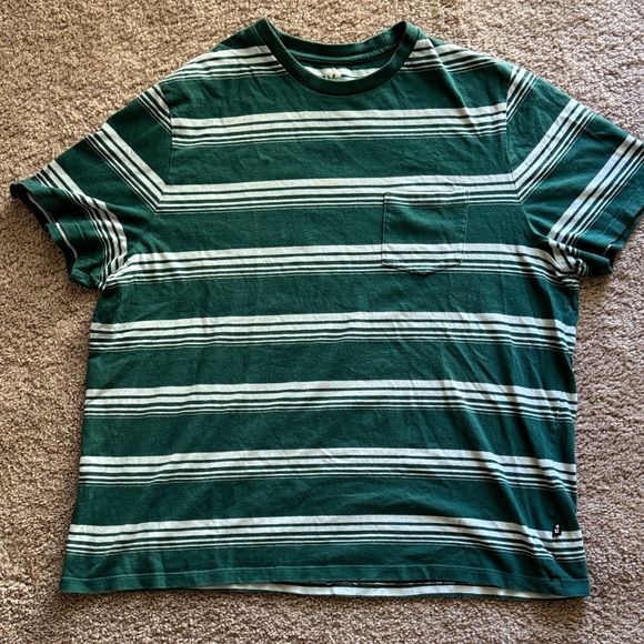 💜 3 for $10 Men's Green Striped Short Sleeve Tee - Picture 1 of 2